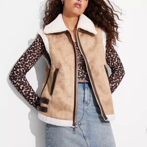 Wild Fable | Faux Suede and Sherpa Cozy Vest Size XS/S (NWT)